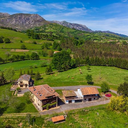 منزل الضيف Piloña  في La Casona De Sovina المظهر الخارجي الصورة